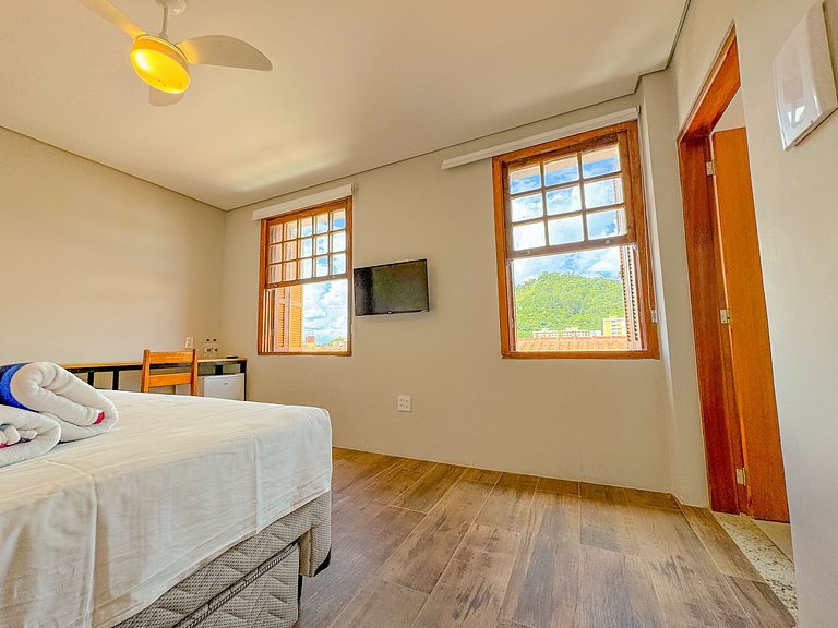 3C Quarto e banheiro exclusivo |Centro Serra Negra