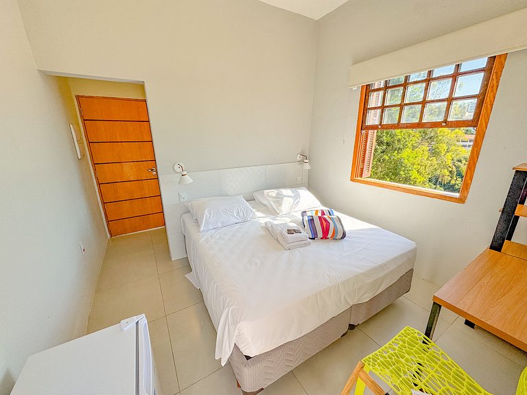 14A Quarto e banheiro exclusivo Centro Serra Negra