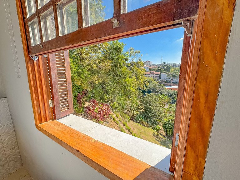 14A Quarto e banheiro exclusivo Centro Serra Negra
