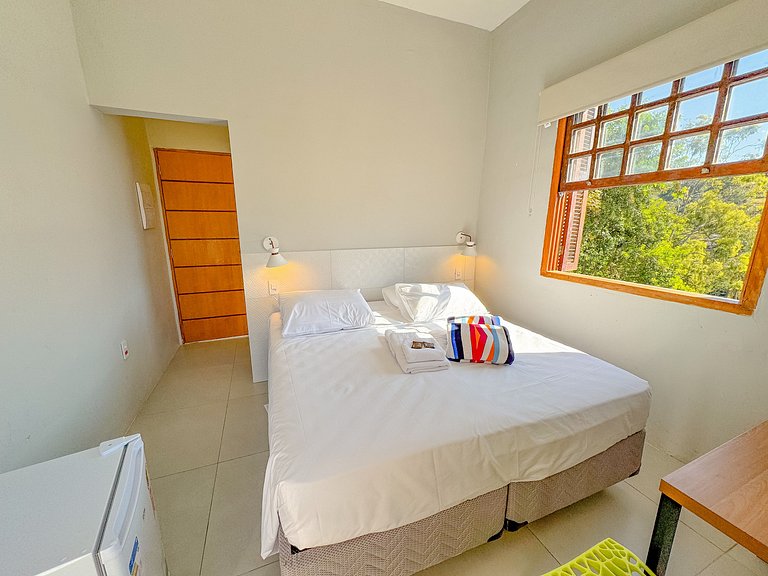 14A Quarto e banheiro exclusivo Centro Serra Negra