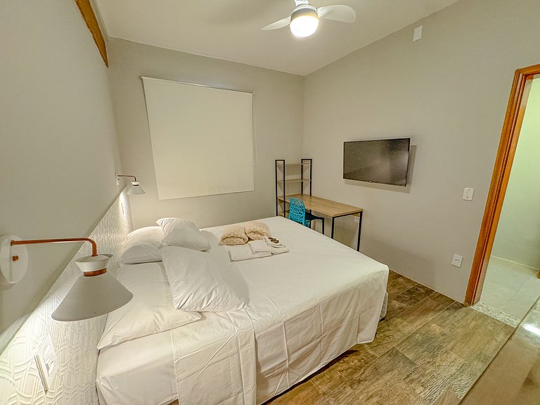 4B Frigobar · Quarto e banheiro Exclusivo! Centro de Serra N